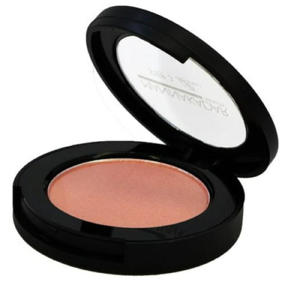 Manna Kadar Beauty Long Wear Blush in shade Passion